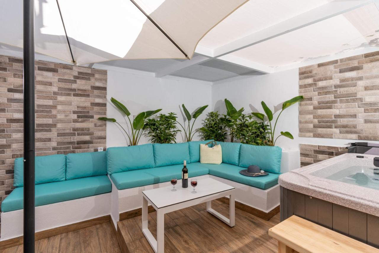 City And Sand Suites Agios Andonios  Bagian luar foto